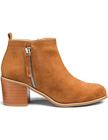 Fashion world ankle store boots