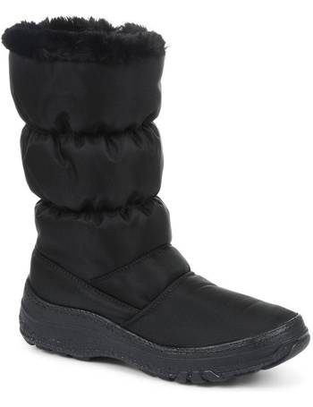 pavers water resistant ankle boot