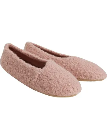 Clarks cozily snug discount slippers