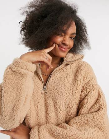 Hollister fluffy clearance sweatshirt