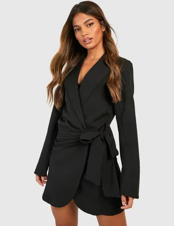 Buy Boohoo Fitted Contour Tailored Blazer In Black