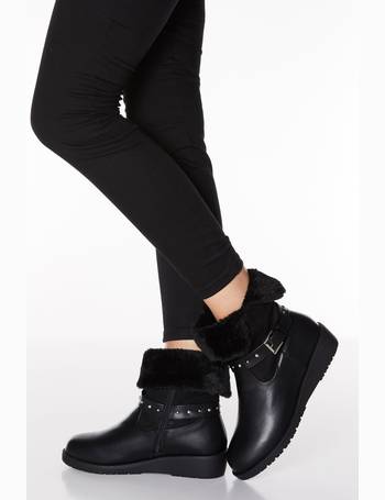 Black Patent Faux Leather Chelsea Boots<!-- --> - <!-- -->QUIZ Clothing