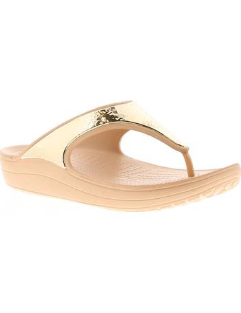 Shop Women's Crocs Wedge Sandals up to 80% Off | DealDoodle