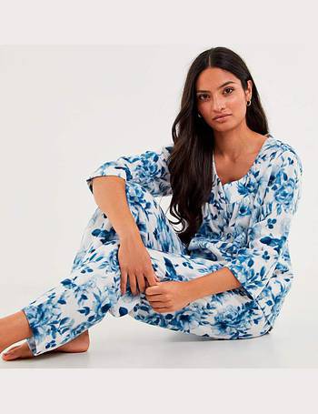 Shop Pretty Secrets Women's Fleece Pyjamas up to 60% Off