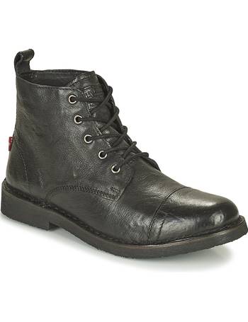 levis track boots black