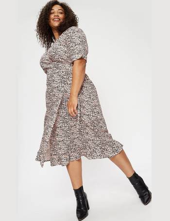 Shop Women's Dorothy Perkins Wrap Dresses up to 85% Off | DealDoodle