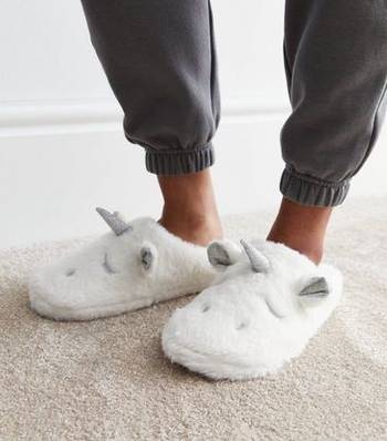 Llama slippers new on sale look