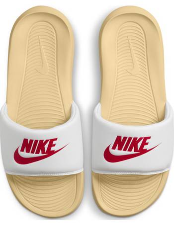 igennem Centrum Paranafloden Shop Men's Nike Flip Flops up to 65% Off | DealDoodle