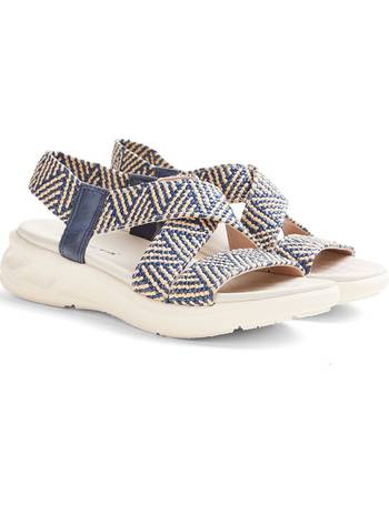 Cushion walk hot sale crossover sandals