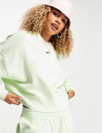 white nike cropped sweatshirt