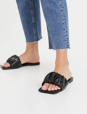 Glamorous double buckle slides in black