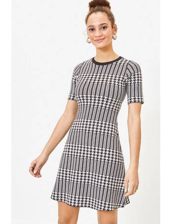 oasis dogtooth shift dress