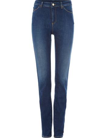 krydstogt elleve Forståelse Shop Women's Armani Jeans High Rise Jeans up to 65% Off | DealDoodle