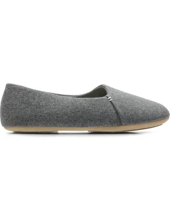 clarks cozily snug slippers