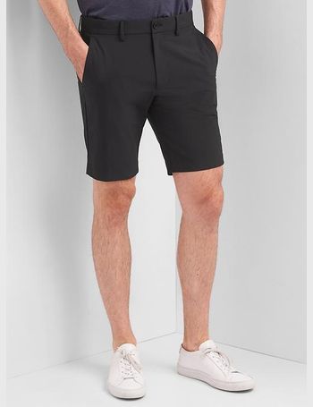 gap performance shorts