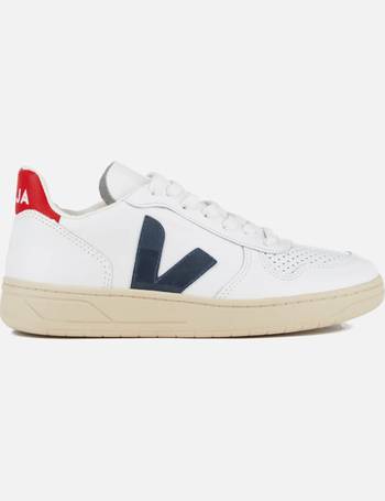 Shop Women S Veja Trainers Up To 60 Off Dealdoodle