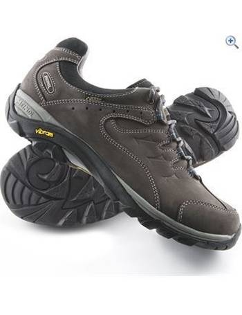 go outdoors hiking shoes