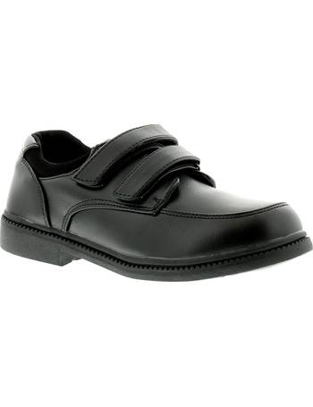 wynsors boys school shoes