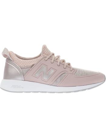 new balance 420 trainers in pale pink
