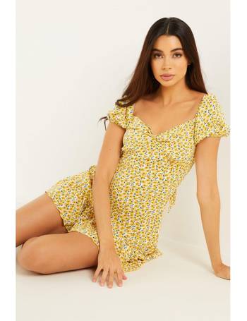 Quiz on sale yellow dress