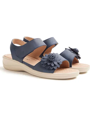 Ladies cushion walk online sandals uk