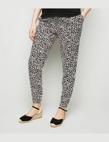 new look maternity joggers