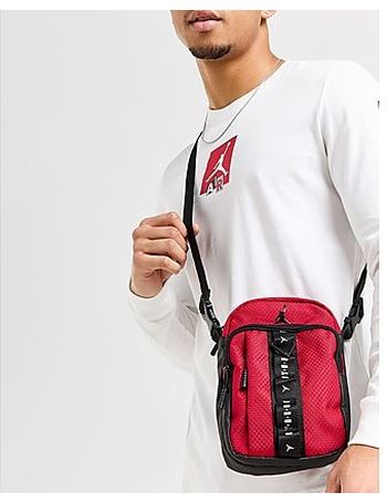 Jd sports 2024 sling bag