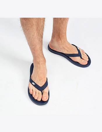 Shop Men's Flip Flops up to 50% Off | DealDoodle