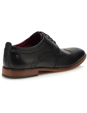 base motif brogues
