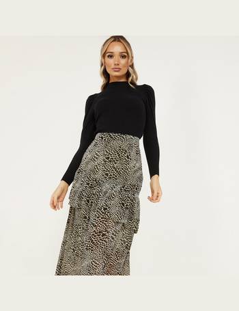 crop top with hot pant
