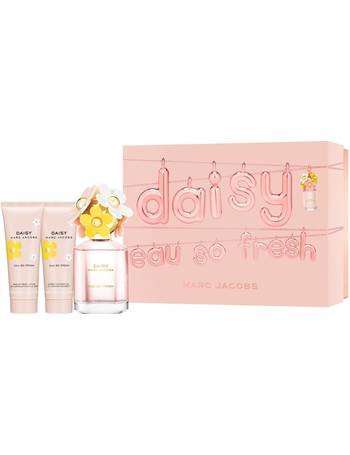 marc jacobs daisy gift set debenhams