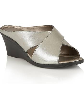 Lotus on sale trino mules