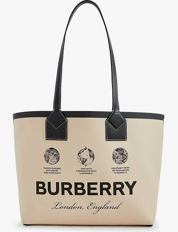 Burberry Icon Stripe E-canvas Portrait Tote Bag in Natural