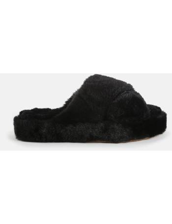 Fur slippers deals missguided