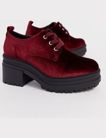 asos design summit chunky heels in burgundy patent