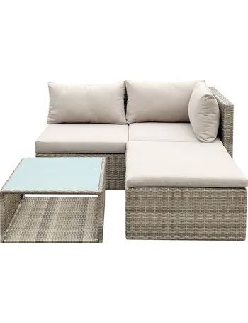 b and q rattan set