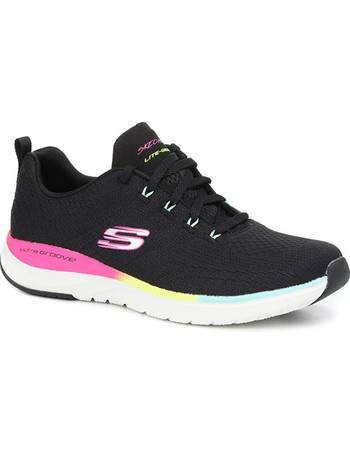 pavers skechers trainers