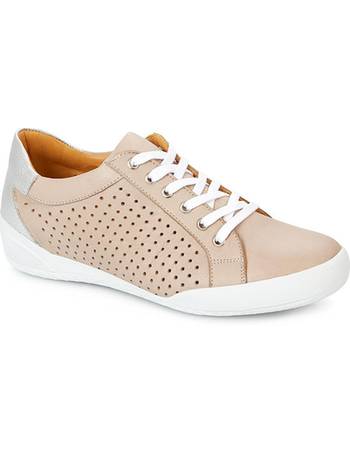Shop Kinloch Trainers for Women up to 55% Off | DealDoodle