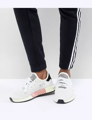 deerupt runner white black