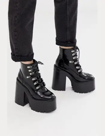 jeffrey campbell rugged chunky flat ankle boot in black