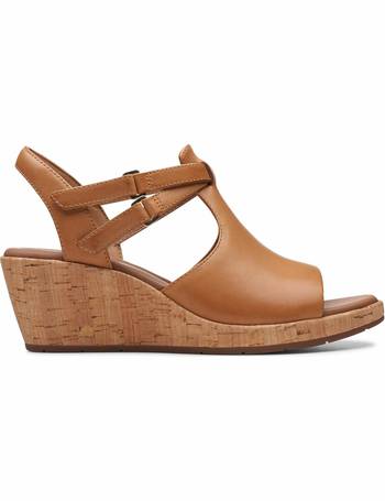 Shetland adolescente elemento Shop Clarks Wide Fit Sandals For Women up to 70% Off | DealDoodle