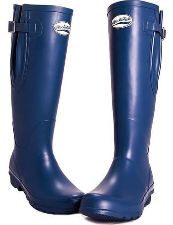 ladies wellies go outdoors