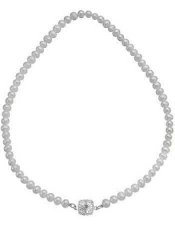 secrets of the sea pearl necklace