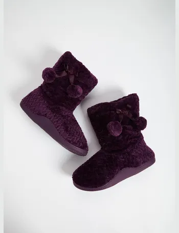 Shop Tu Clothing Women s Pom Pom Slippers up to 50 Off DealDoodle