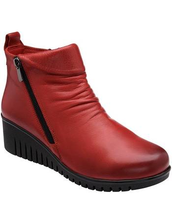 Red deals boots debenhams