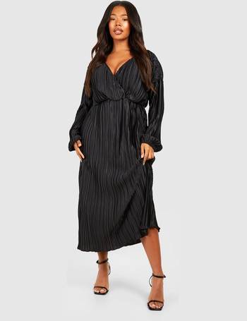 Shop Boohoo Wrap Dresses For Women up to 90% Off