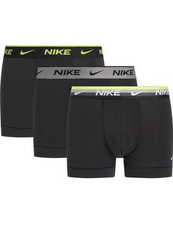 Nike, 3 Pack Dri-FIT Essential Microfiber Trunks Mens