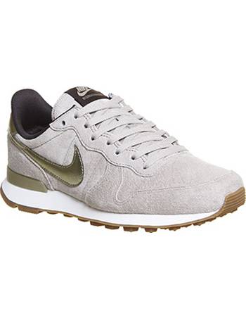 band smokkel Besparing Shop Nike Internationalist Trainers up to 70% Off | DealDoodle