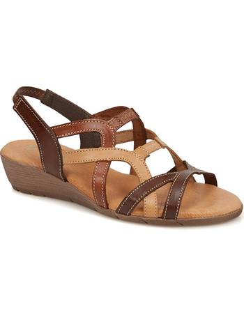 Shop Kinloch Sandals for Women up to 95% Off | DealDoodle