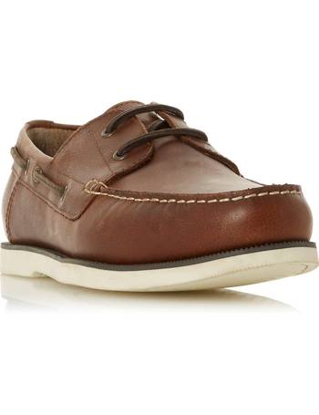 dune boat shoes in tan leather